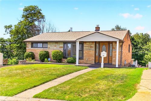 218 Millport Rd, West Mifflin, PA, 15122-2547 | Card Image