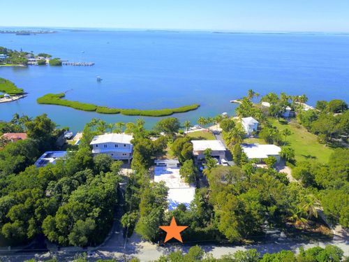 120 E Shore Dr, Key Largo, FL, 33037-2422 | Card Image