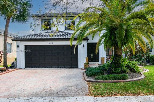 5067 Sw 162 Nd Ave, House other with 4 bedrooms, 3 bathrooms and null parking in Miramar FL | Image 4