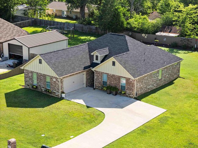 155 Corinne Way, House other with 3 bedrooms, 2 bathrooms and null parking in Tatum TX | Image 5
