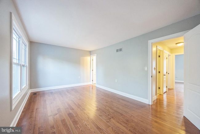 27 Wilson St, Townhouse with 3 bedrooms, 3 bathrooms and null parking in LAMBERTVILLE NJ | Image 25