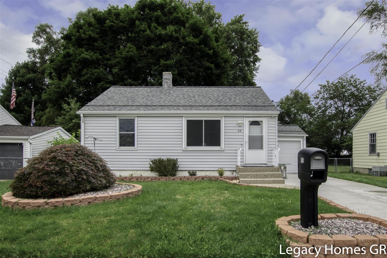 41st St, Grand Rapids, MI 49548