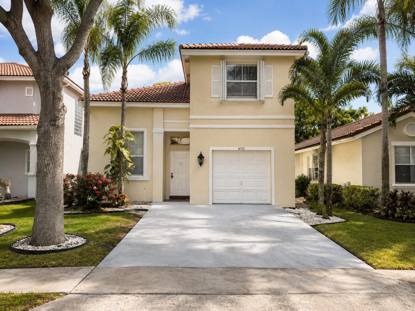 Residential Lease in Lake Worth