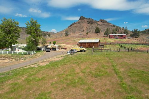40300 Kahler Basin Rd, Spray, OR, 97874-8258 | Card Image
