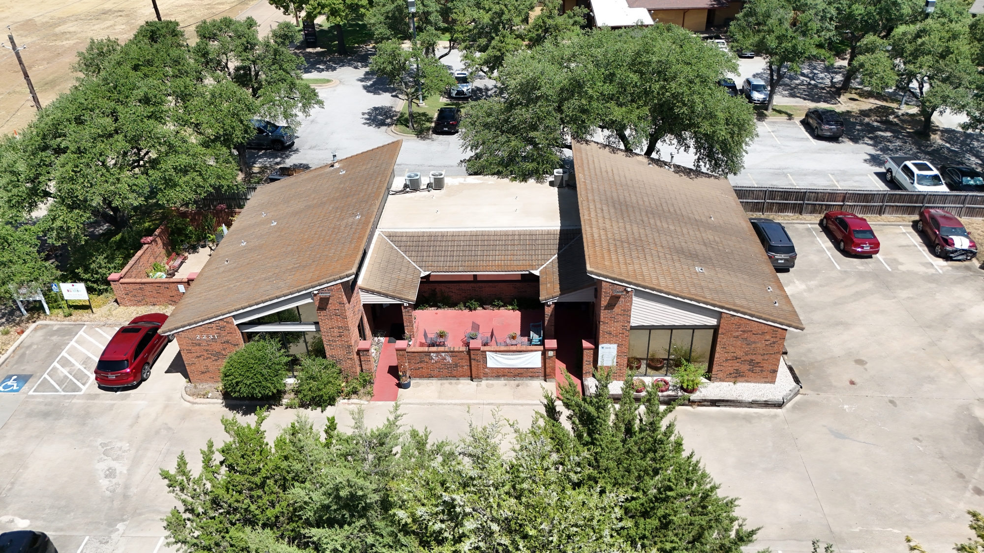 2231 Peggy Ln, Garland, TX 75042