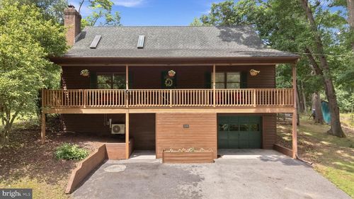 150 Lake Holiday Rd, CROSS JUNCTION, VA, 22625-2408 | Card Image