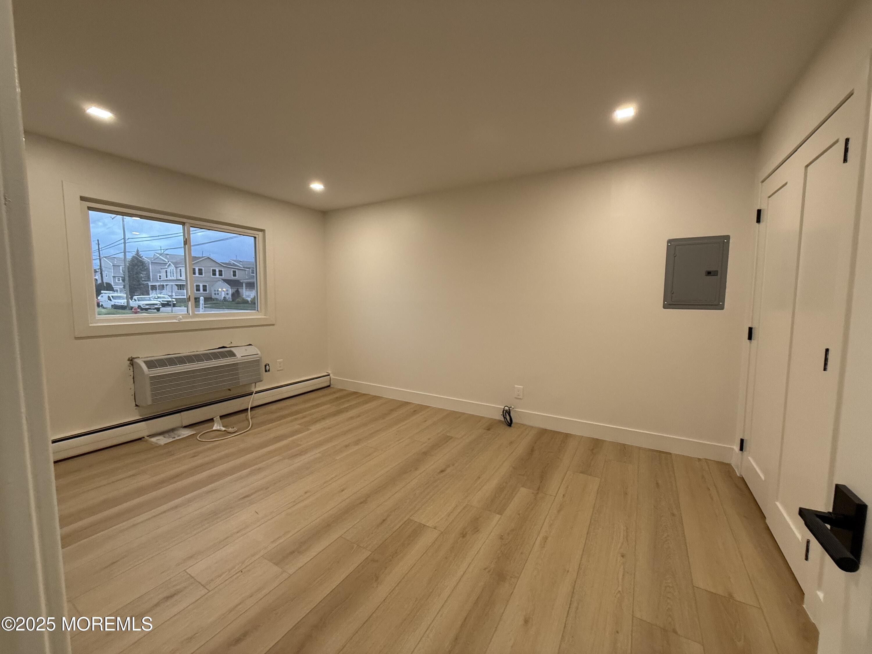 Residential Lease in Belmar 4