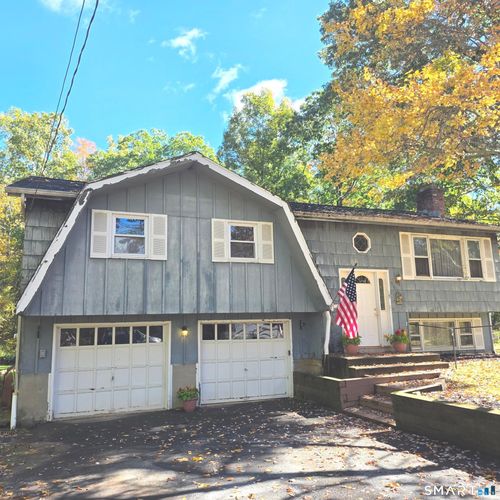 50 Saint Moritz Cir, Willington, CT, 06279-2210 | Card Image