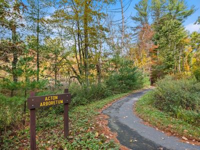 27 Minot Avenue, House other with 4 bedrooms, 2 bathrooms and 4 parking in Acton MA | Image 3