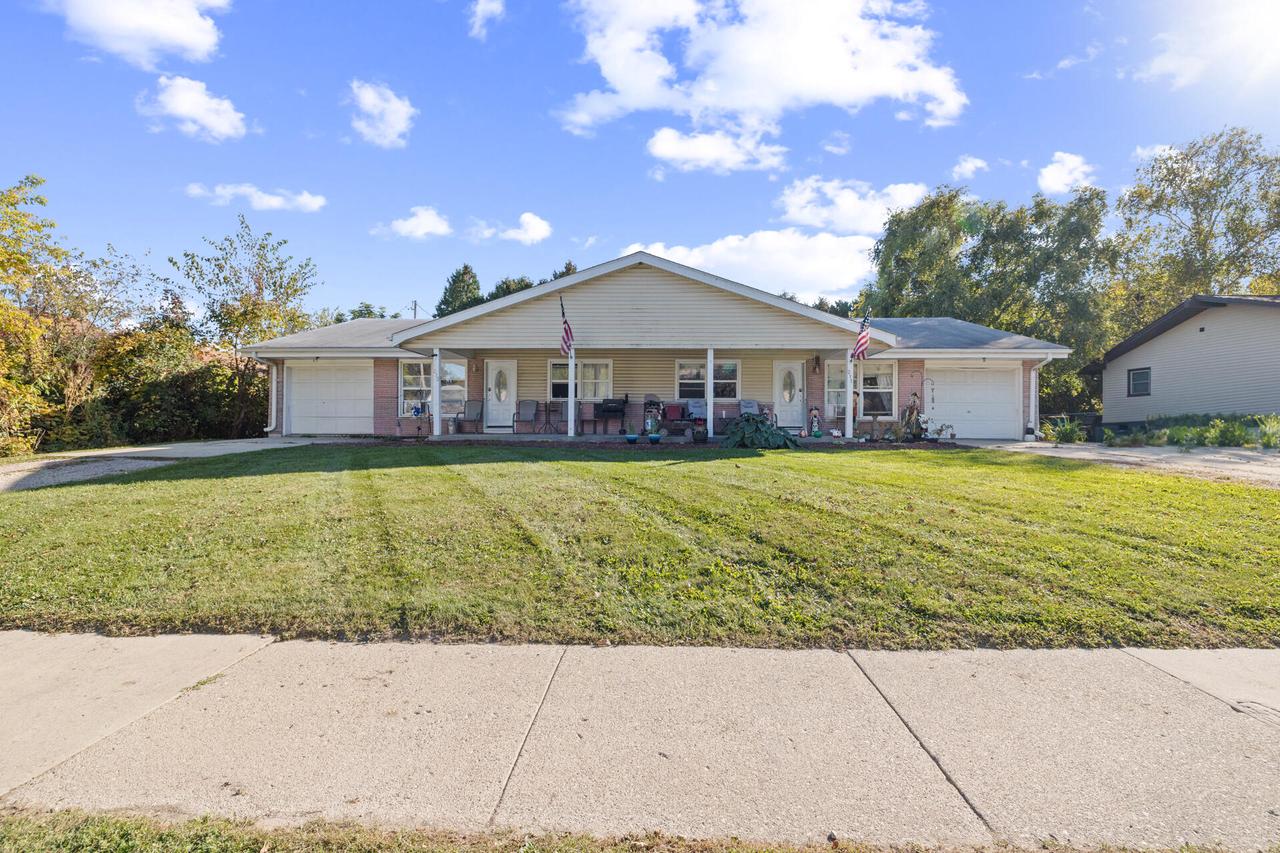 Paradise Dr, West Bend, WI 53095