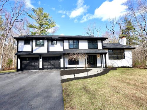 68 Pearl St, Upton, MA, 01568-1202 | Card Image
