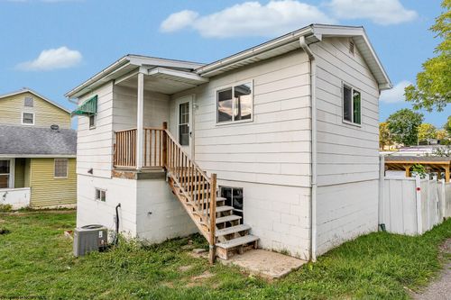 532 1/2 Herman Ave, Star City, WV, 26505-2032 | Card Image