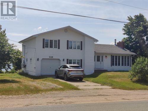 122 Main St N, Glovertown, NL, A0G2L0 | Card Image