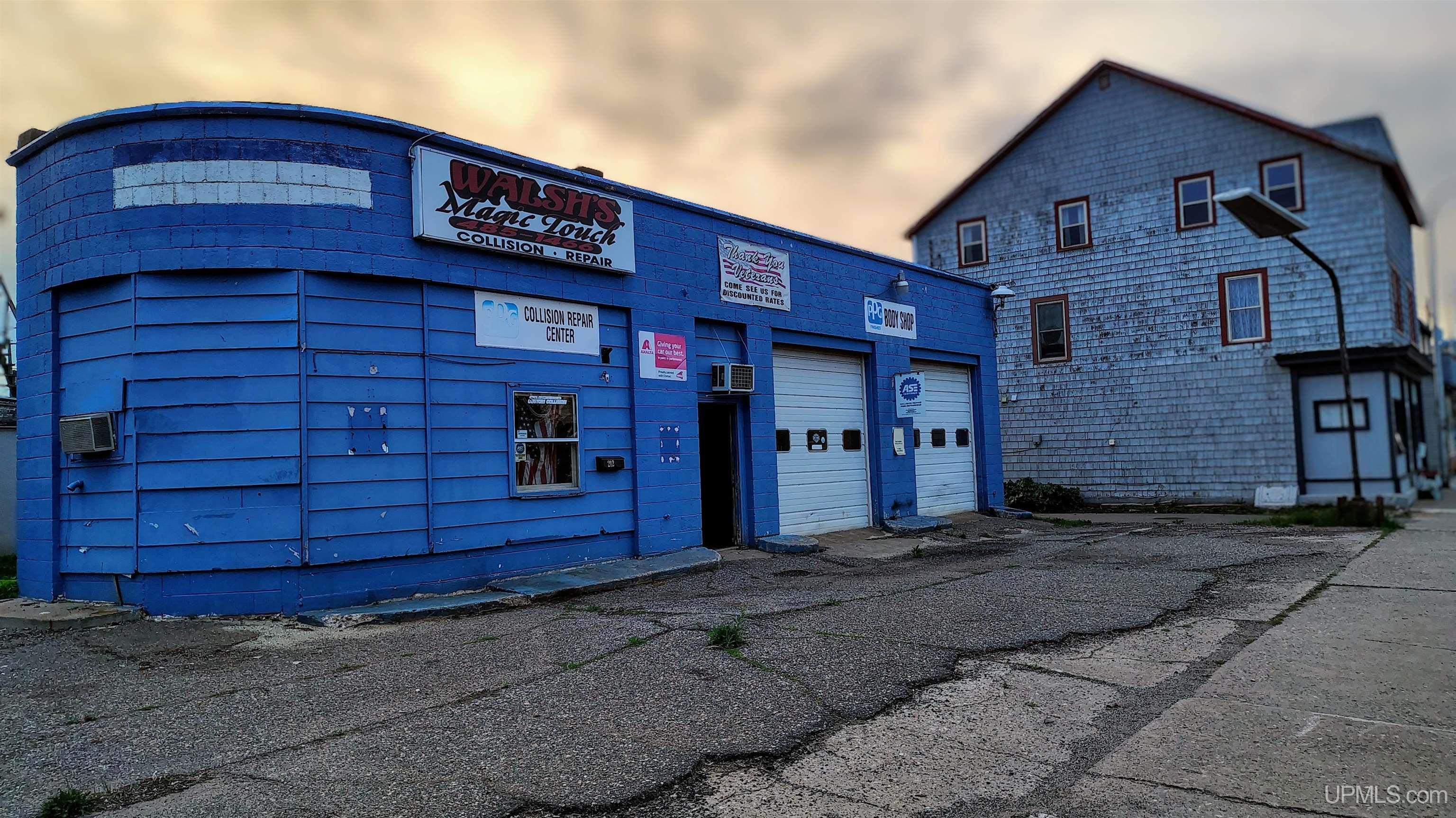 212 S 2Nd St, Ishpeming, MI 49849