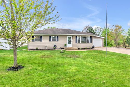 550 W Division Rd, Valparaiso, IN, 46385 | Card Image