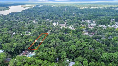 27 Maiden Ln, Bluffton, SC, 29910-7074 | Card Image