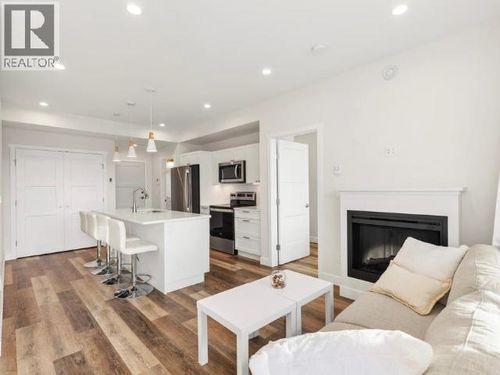 2240 2nd Ave, Whitehorse, YT, Y1A0X2 | Card Image