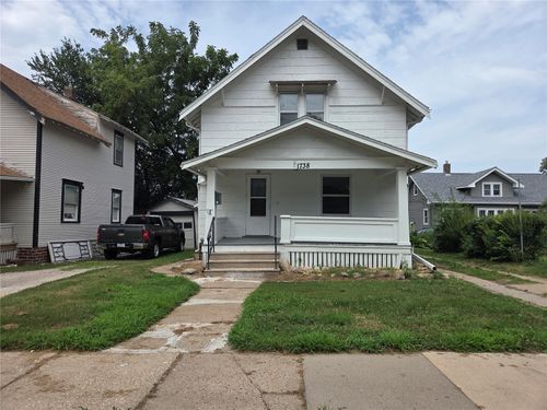 1738 Higley Ave Se, Cedar Rapids, IA, 52403-2646 | Card Image
