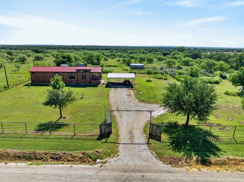 2401 Lamkin Rd, Mineral Wells, TX, 76067-8939 | Card Image