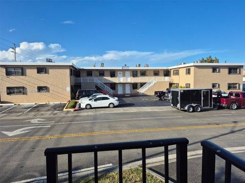 1185 W 27th St, Hialeah, FL, 33010-1192 | Card Image