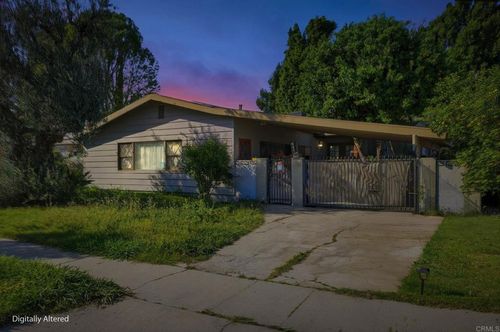 20211 Schoolcraft St, Winnetka, CA, 91306-3536 | Card Image
