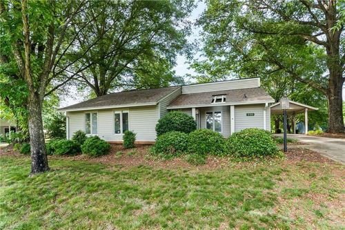 118 Maple Ln, King, NC, 27021-9413 | Card Image