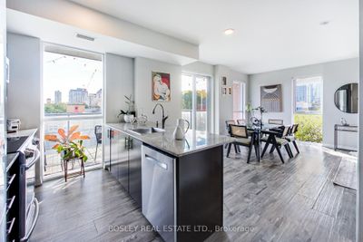 423 - 25 Cole St, Condo with 1 bedrooms, 2 bathrooms and 1 parking in Toronto ON | Image 3