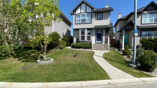 132 Cranberry Lane Se, Calgary, AB, T3M0L7 | Card Image