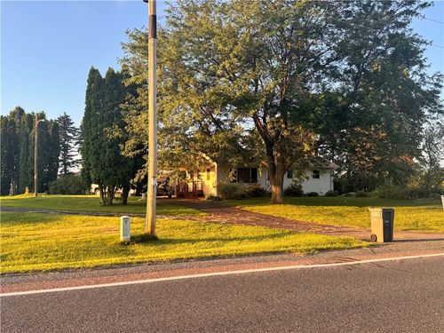 6806 Curvue Rd, Eau Claire, WI, 54703-9195 | Card Image