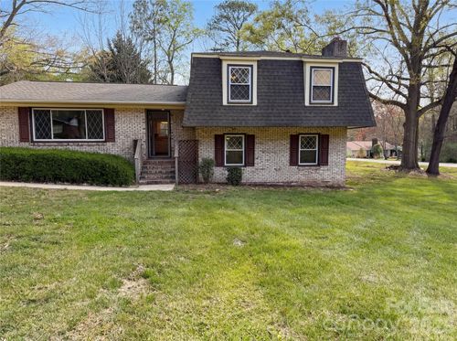 121 Pelham Ln, Fort Mill, SC, 29715-9737 | Card Image