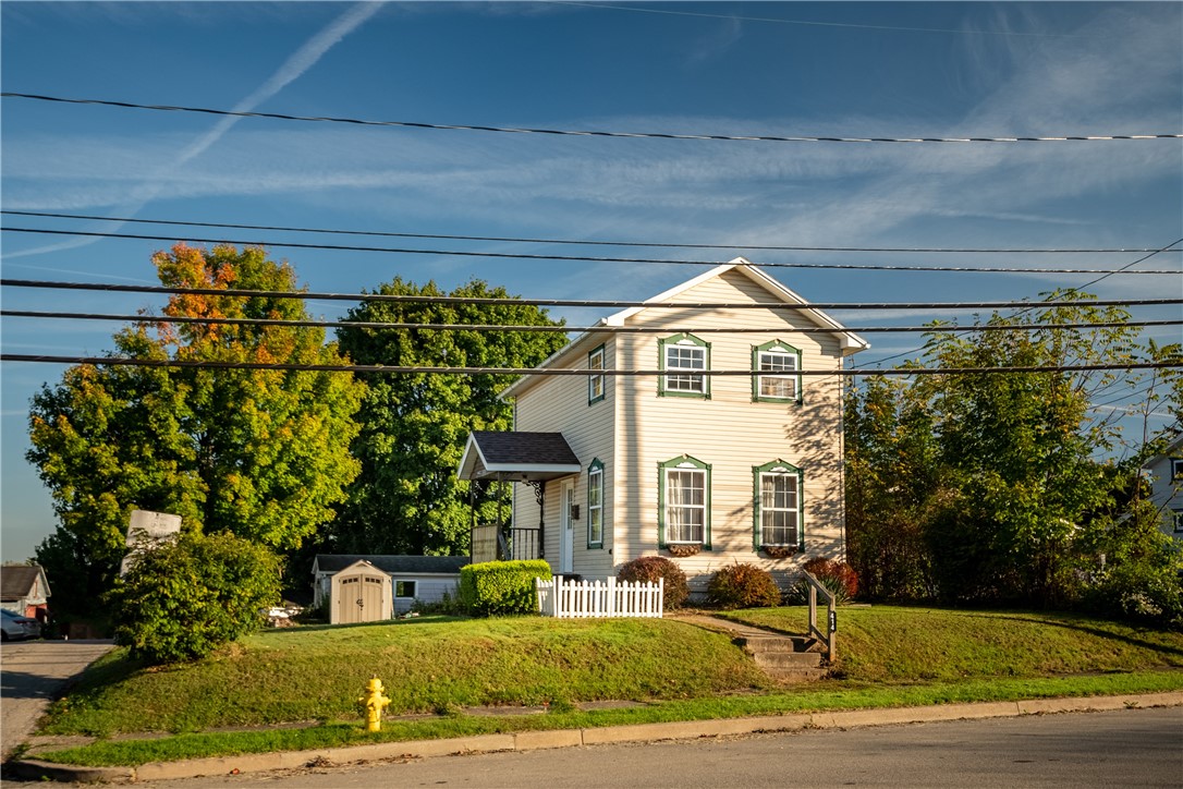 Ridge Ave, Sharpsville, PA 16150
