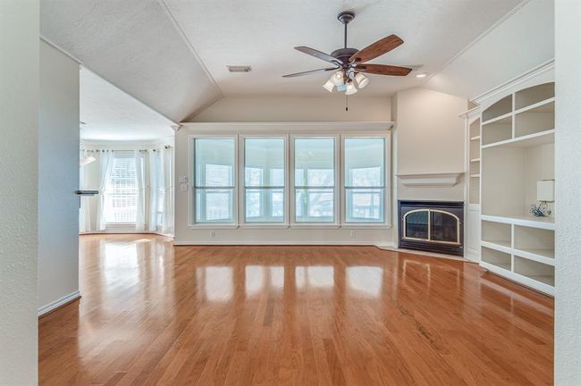 341 Sam Houston Loop, House other with 3 bedrooms, 2 bathrooms and 4 parking in Pointblank TX | Image 7