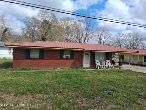 11 Pine Hill Dr, Natchez, MS, 39120-8825 | Card Image