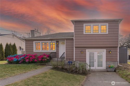 630 Francis Ave, Walla Walla, WA, 99362-2444 | Card Image