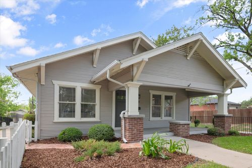 2700 College Ave, Fort Worth, TX, 76110-3115 | Card Image