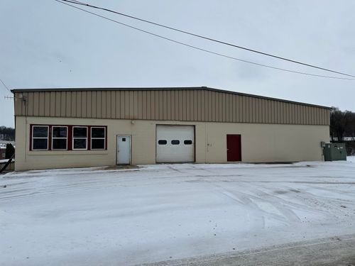 1207 Short St, Decorah, IA, 52101-2446 | Card Image