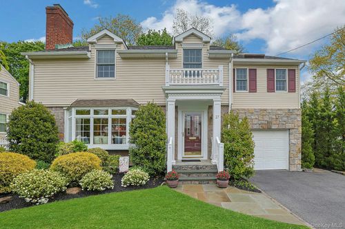 27 Longview Dr, Eastchester, NY, 10709-1424 | Card Image