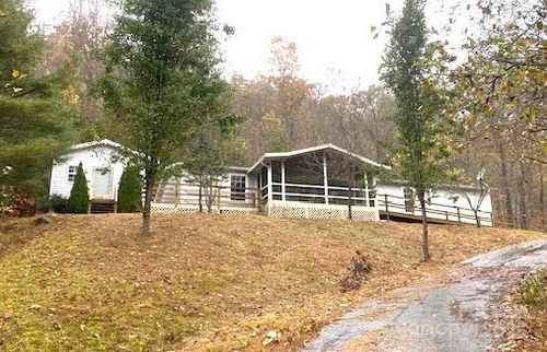 47 Integrity Mtn, Otto, NC, 28763-8146 | Card Image