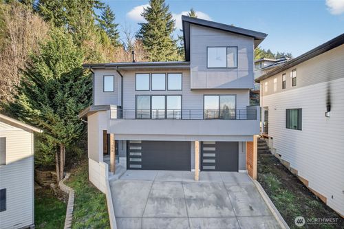 133 Cedar Falls Drive, Kelso, WA, 98626 | Card Image