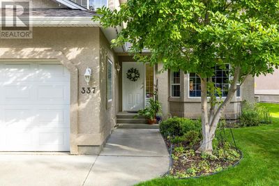 337 Rio Dr S, House other with 5 bedrooms, 4 bathrooms and 2 parking in Kelowna BC | Image 2