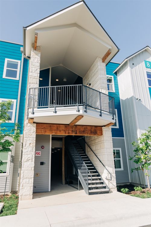 8203-7051 Meadow Lake Blvd, Austin, TX, 78744-5746 | Card Image