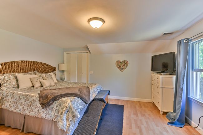 35 Walker Rd, House other with 3 bedrooms, 2 bathrooms and 4 parking in Quinebaug CT | Image 31