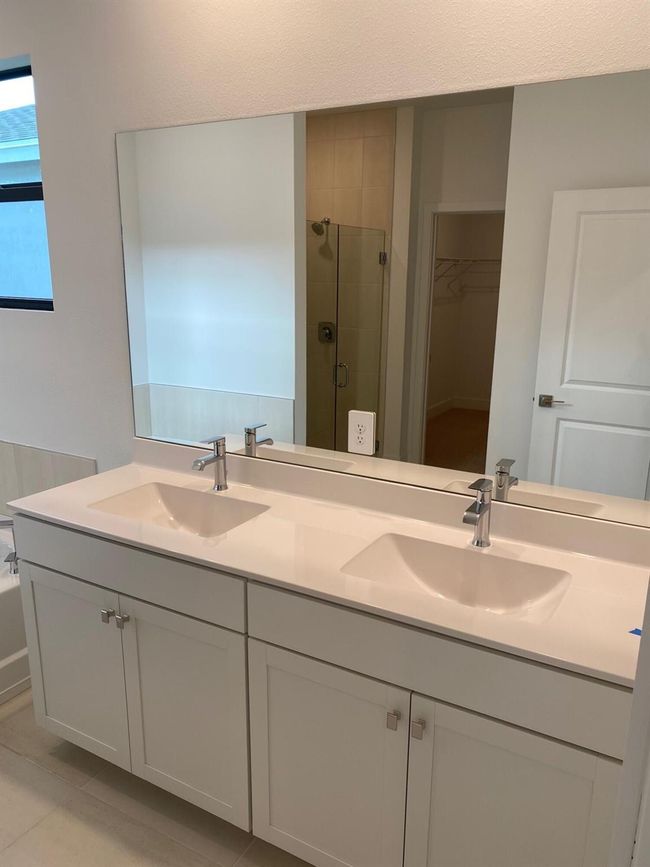 6821 Se Park Trace Dr, House other with 4 bedrooms, 2 bathrooms and null parking in Stuart FL | Image 13