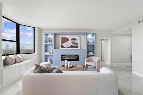 unit-303-651 Bering Dr, Houston, TX, 77057-2100 | Card Image