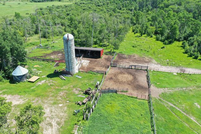 43724 County Highway 19, House other with 8 bedrooms, 2 bathrooms and null parking in Sebeka MN | Image 8
