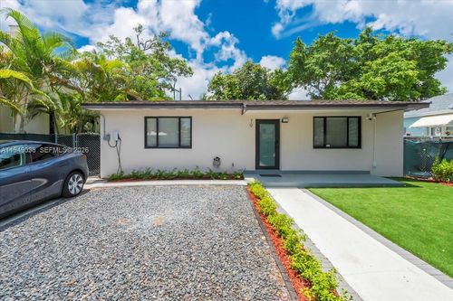 70-70 Nw 47th Ter, Miami, FL, 33127 | Card Image