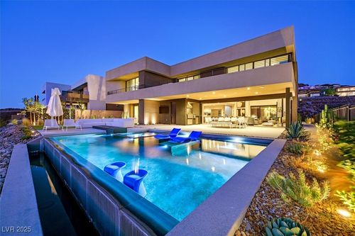 807 Magnum Cliff Ct, Henderson, NV, 89012-7310 | Card Image