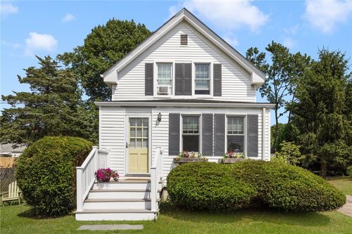 7 Pleasant View Ave, Jamestown, RI, 02835-1309 | Card Image