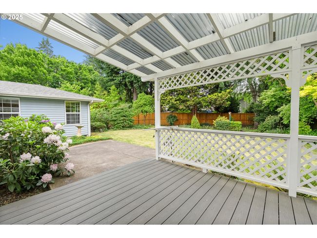 Porch | Image 32