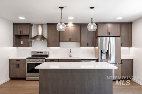 115 N Almon St, Moscow, ID, 83843-2189 | Card Image